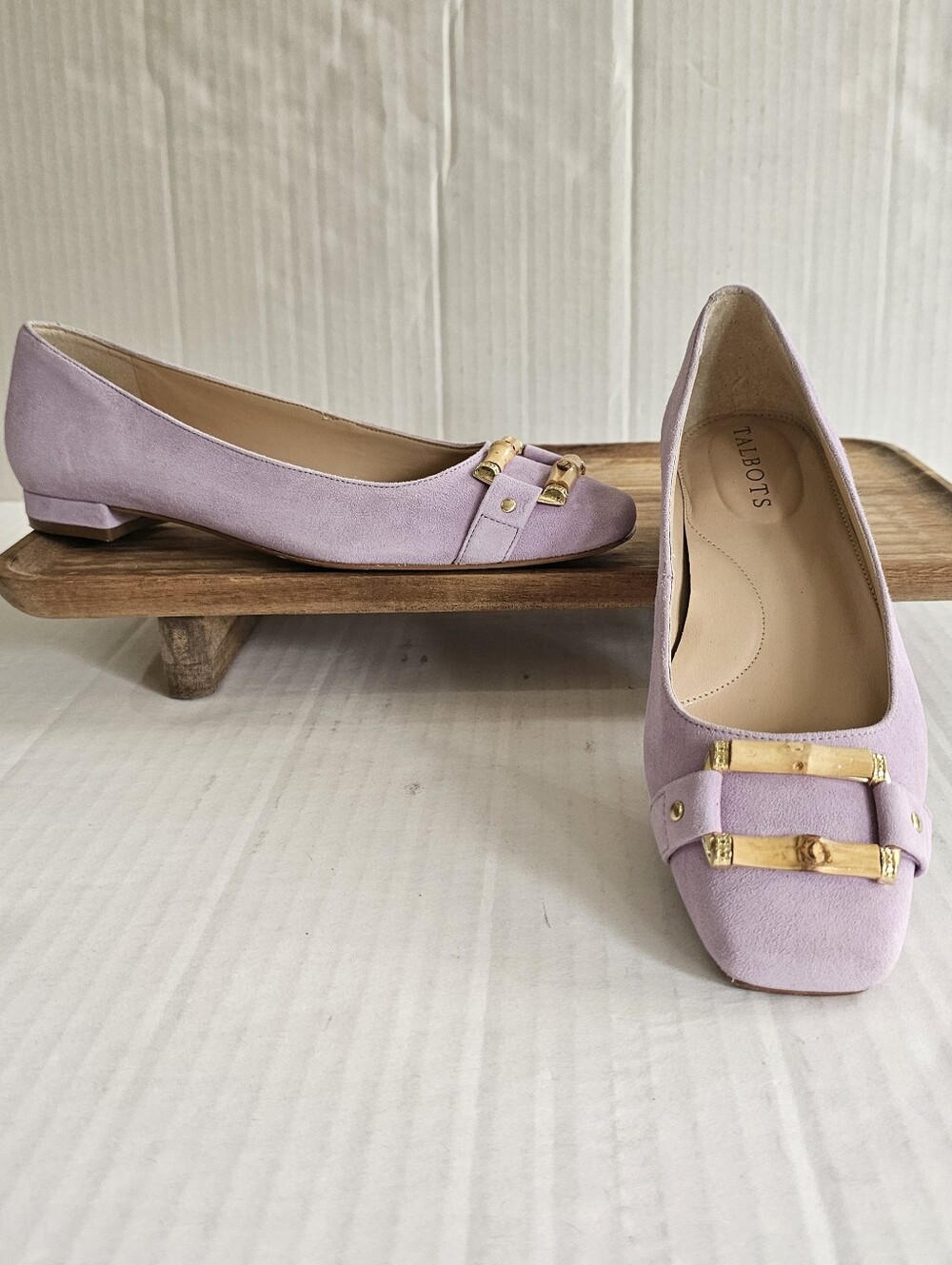 Talbots Sutton Flats Size 6 Lavender Suede Square Toe Slip On Bamboo Buckle